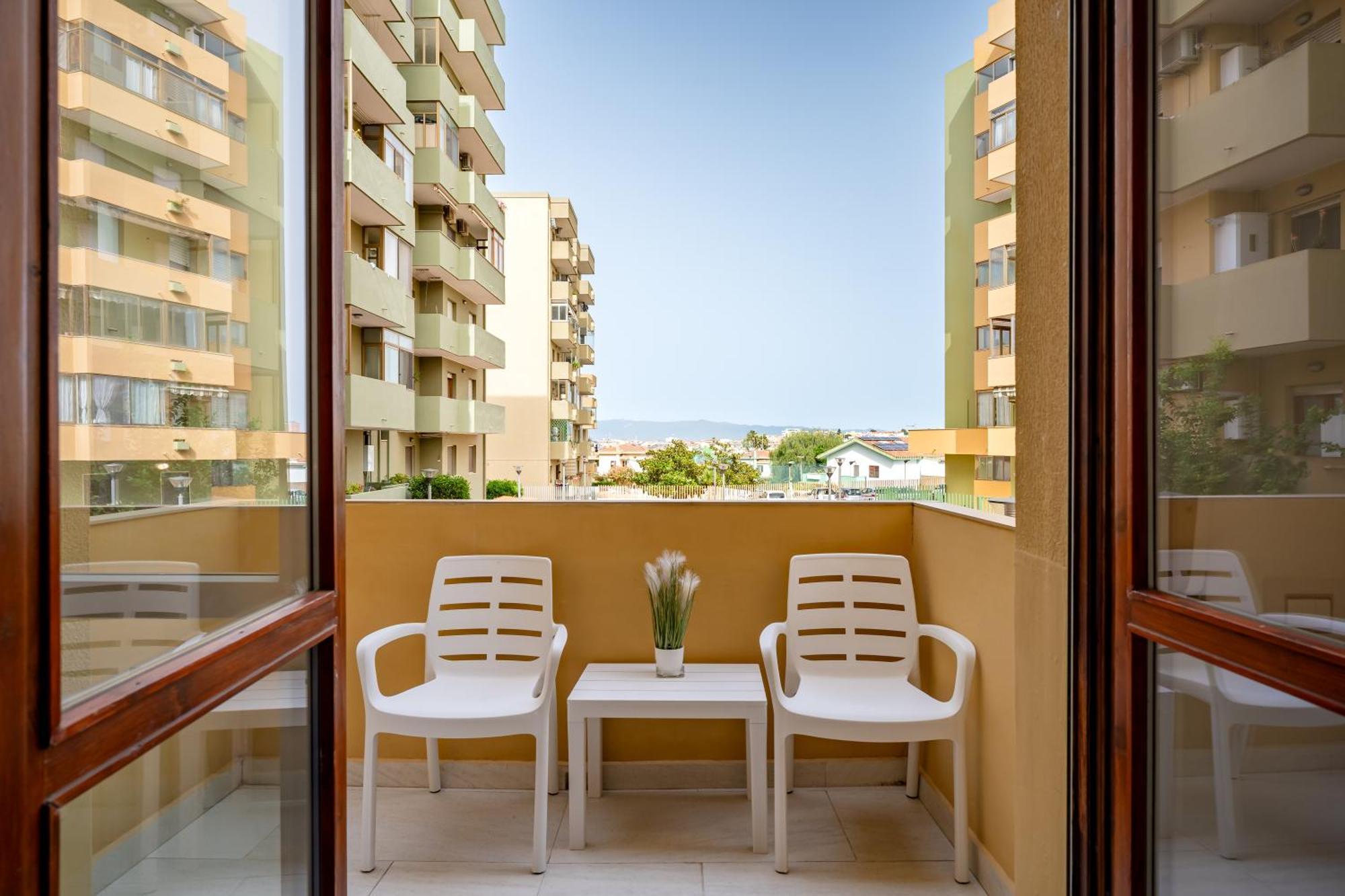 Kalbia Apartment Or Rooms Renovated, Functional, Intimate And More Cagliari Exterior foto