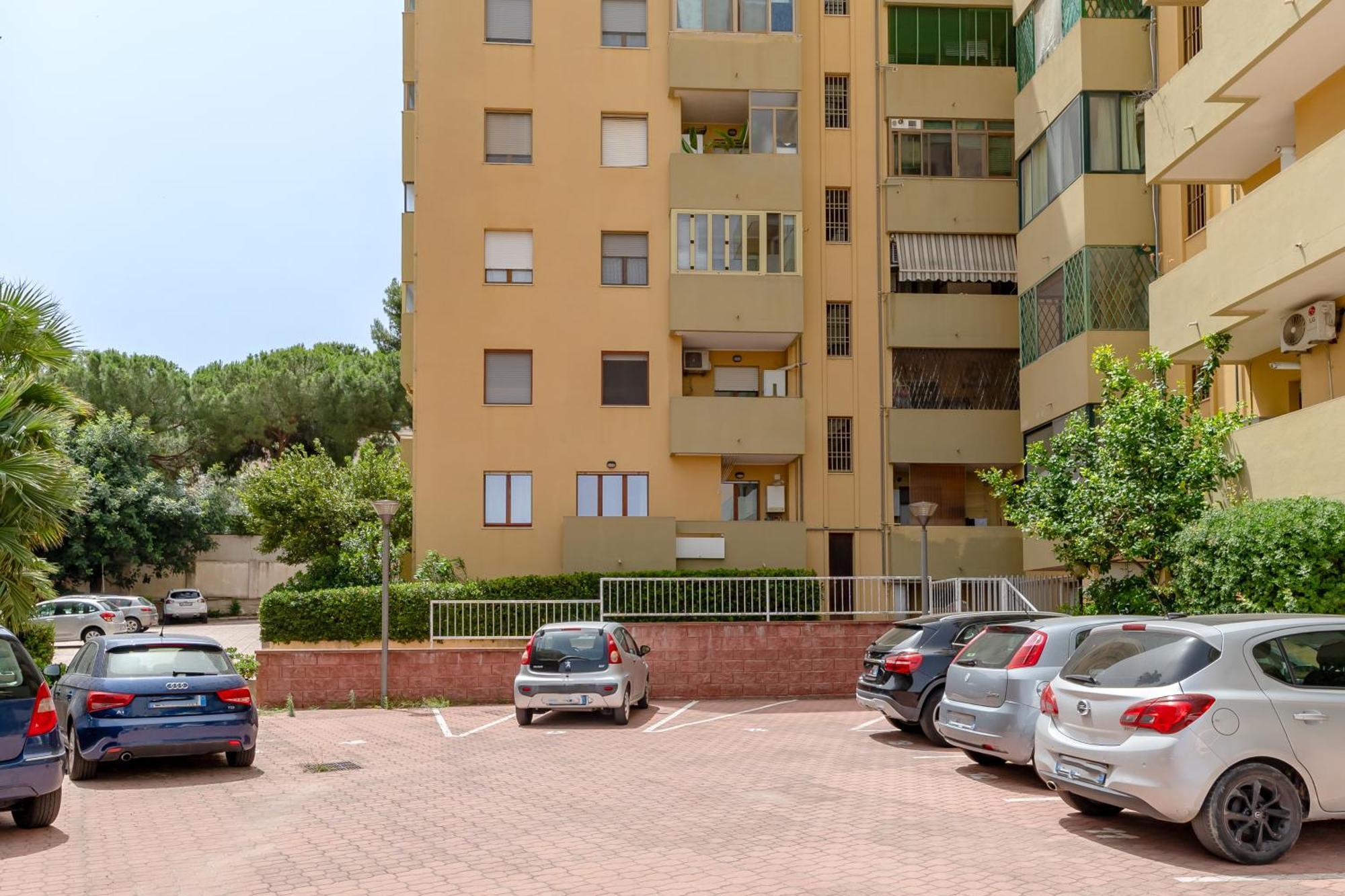 Kalbia Apartment Or Rooms Renovated, Functional, Intimate And More Cagliari Exterior foto