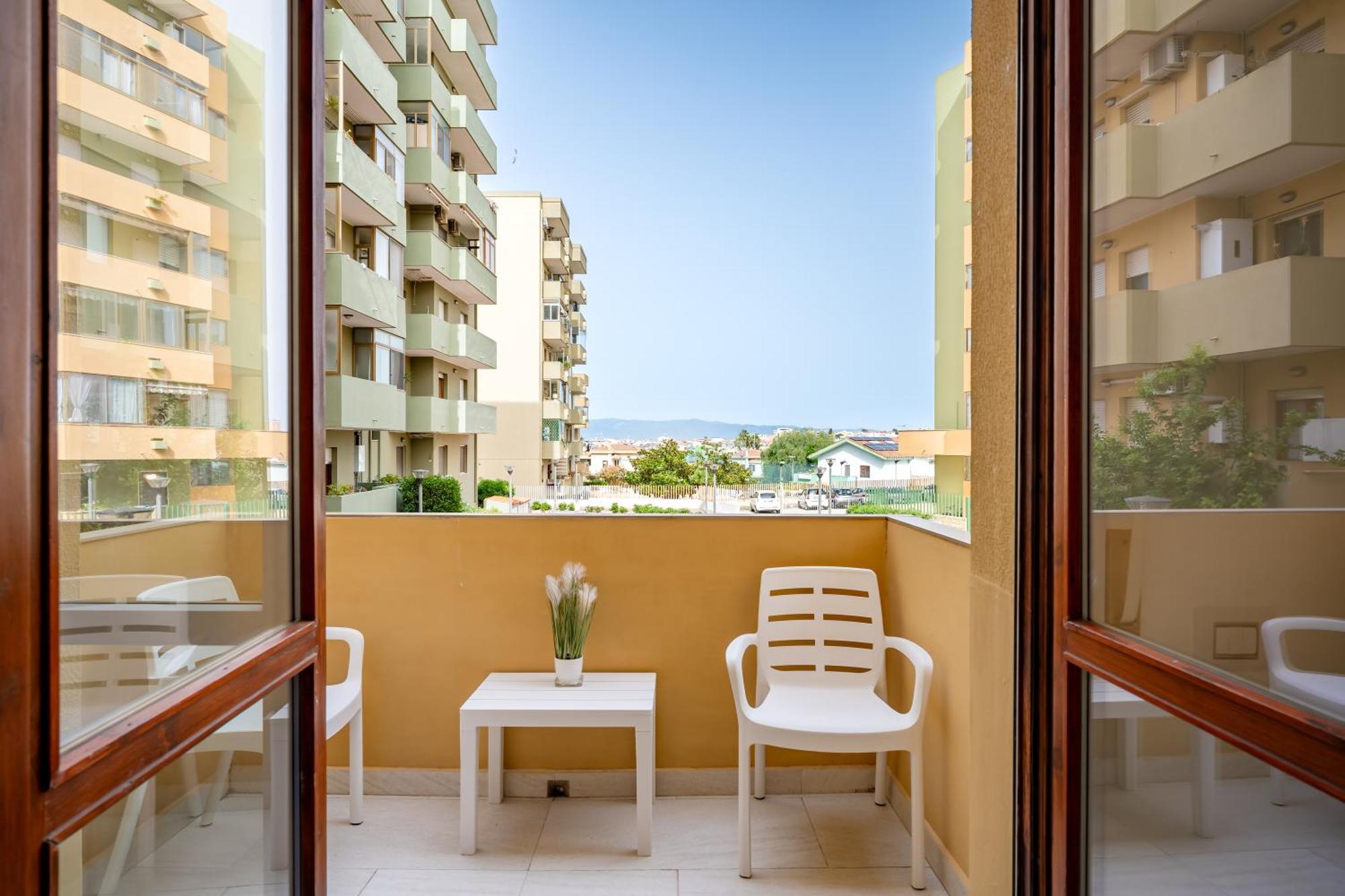 Kalbia Apartment Or Rooms Renovated, Functional, Intimate And More Cagliari Exterior foto